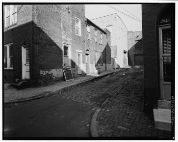 Water &amp; Fitzwater Sts.